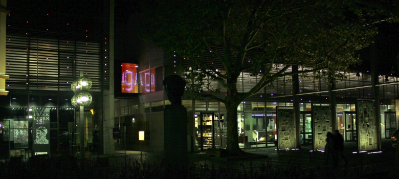 MovingTypes - Medienfassade Mainz — © N. Völzow