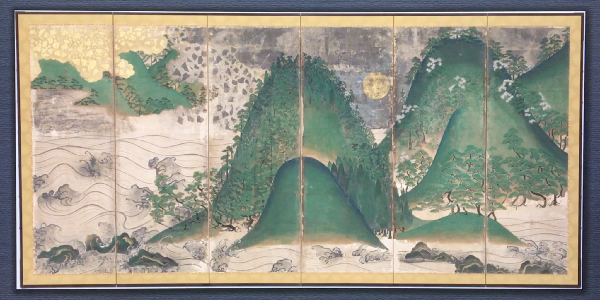 Zooming the Cosmic Landscape — © N. Völzow