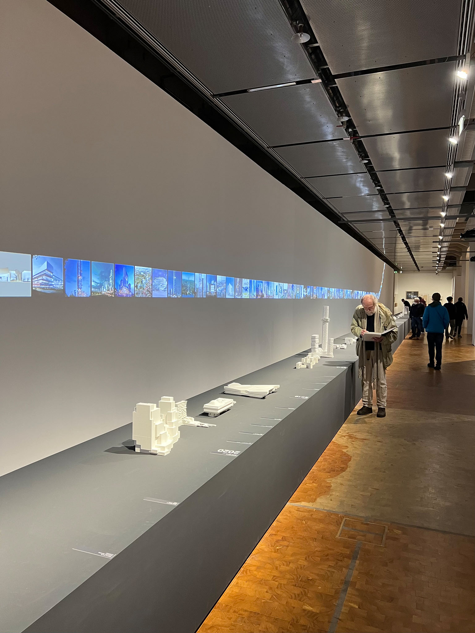 Timeline "Ole Scheeren: Spaces of Life" — © N. Völzow